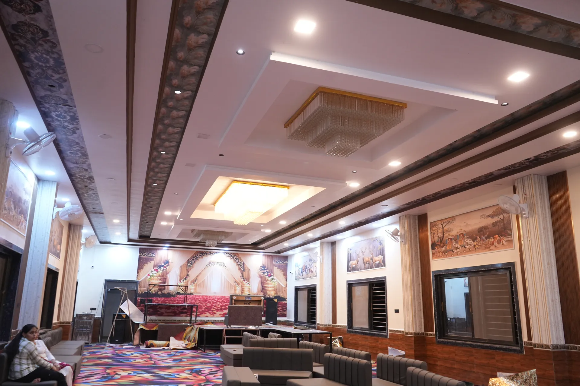 Banquet Hall2